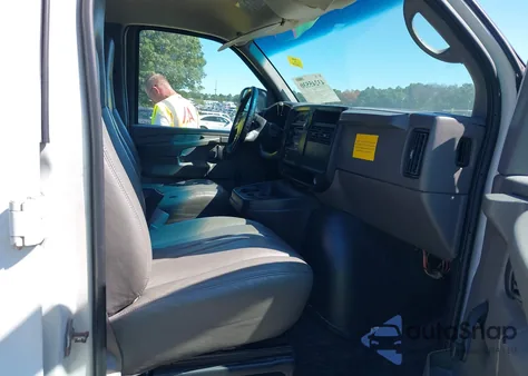 2007 Chevrolet Express Work Van из США, поврежденный, VIN 1GCGG296471223000